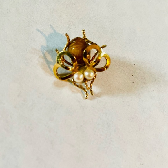 Vintage Tiny Winged Insect Bug 12K GF Cultured Pearl Tiger Eye Brooch. - Picture 3 of 5